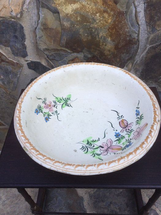 Bacia em Faiança Portuguesa séc XIX 39 cm Estremoz