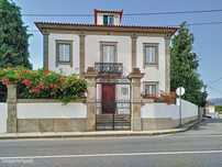 Casa Senhorial do Séc XIX na Meadela-Portuzelo com conforto do Séc XXI