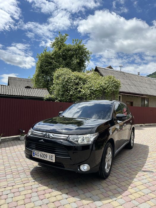 Продам Мітсубісі Оутлендер