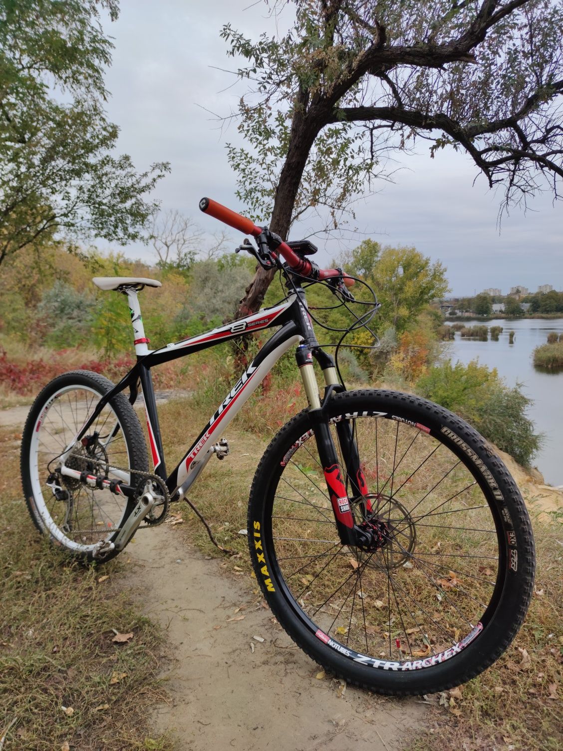 Trek 8000 custom 26 L