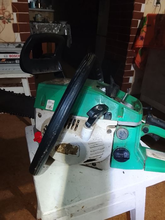 Бензопила робоча