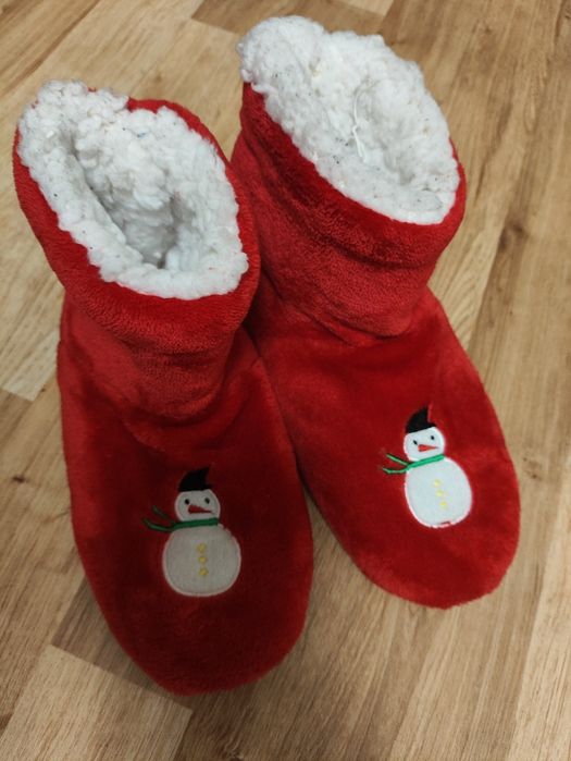 Nowe papcie świąteczne bałwanki r.30