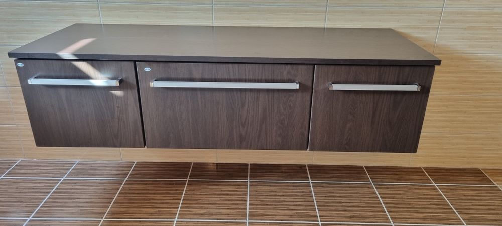 Komoda łazienkowa wisząca Antado