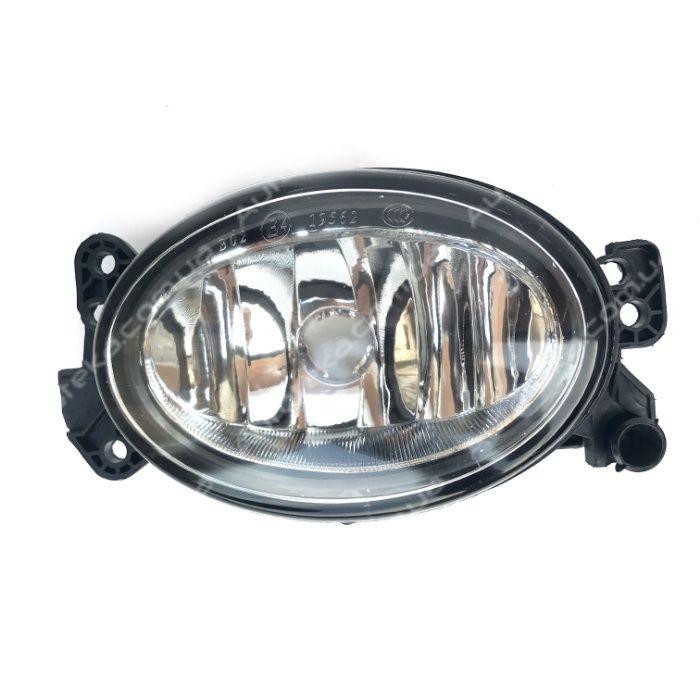 Фара противотуманная галогенка туманка Mercedes w211 w164 x164 w219