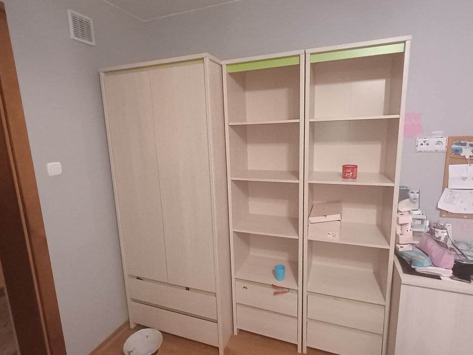 Meble do pokoju młodzieżowego