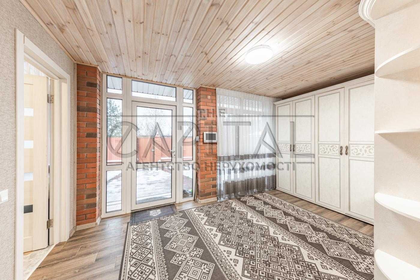 Продажа дома в Борисполе центр с ремонтом есть Газ Гараж погреб