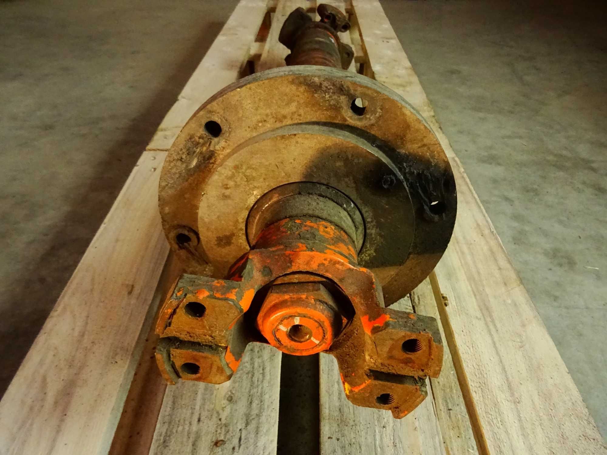 Wał pędny kompletny do ładowarki Hitachi LX210E.Cardan shaft. 85cm.