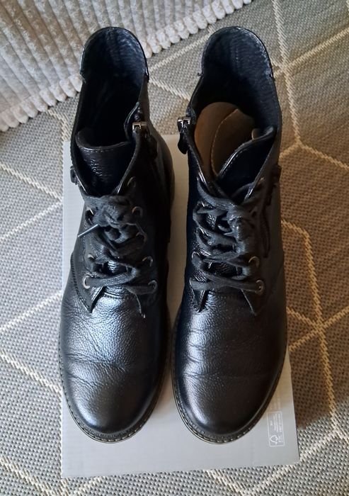 Ботинки кожаные черные