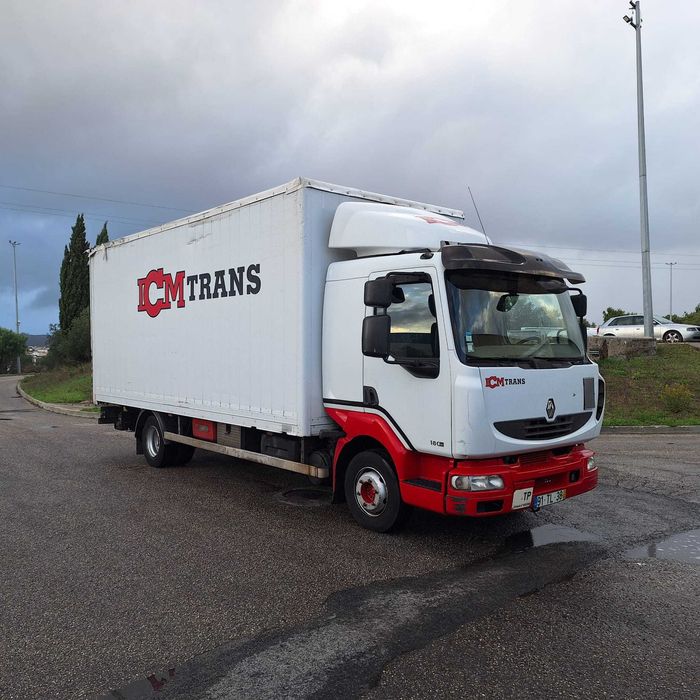Vende-se Renault Midlum 180 c/ plataforma