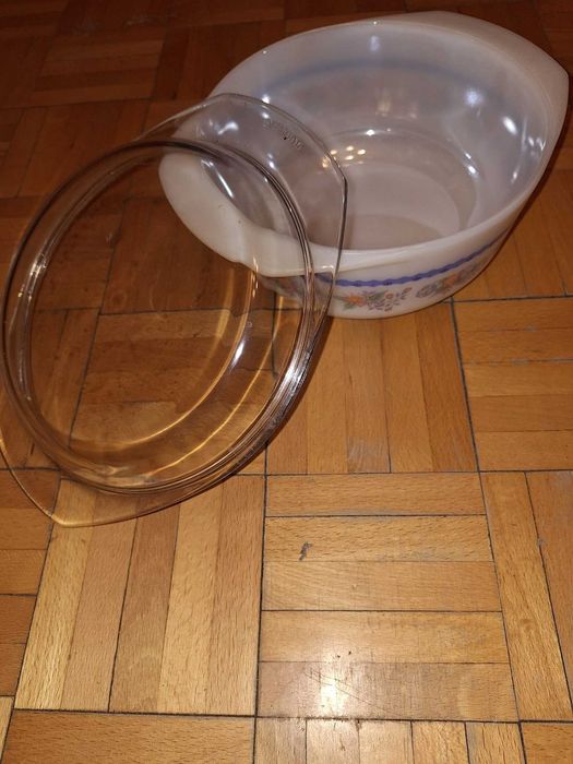 Francuskie naczynie żaroodporne Arcuisine, nowe, 2.4 litra, retro