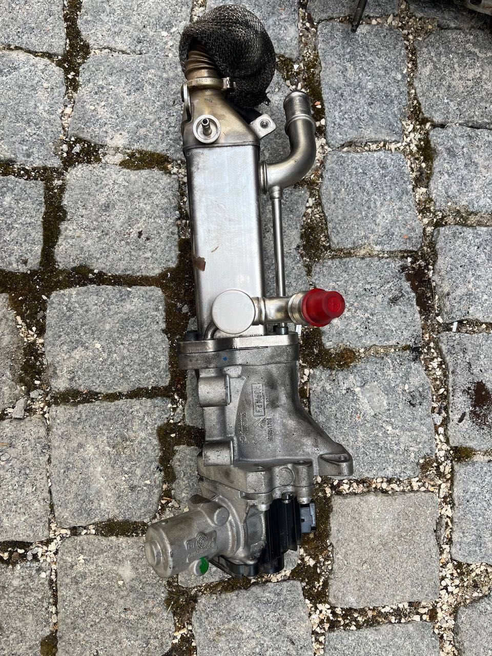 Válvula EGR DW12BTED4 – Peugeot, Citroën, Mitsubishi, Land Rover