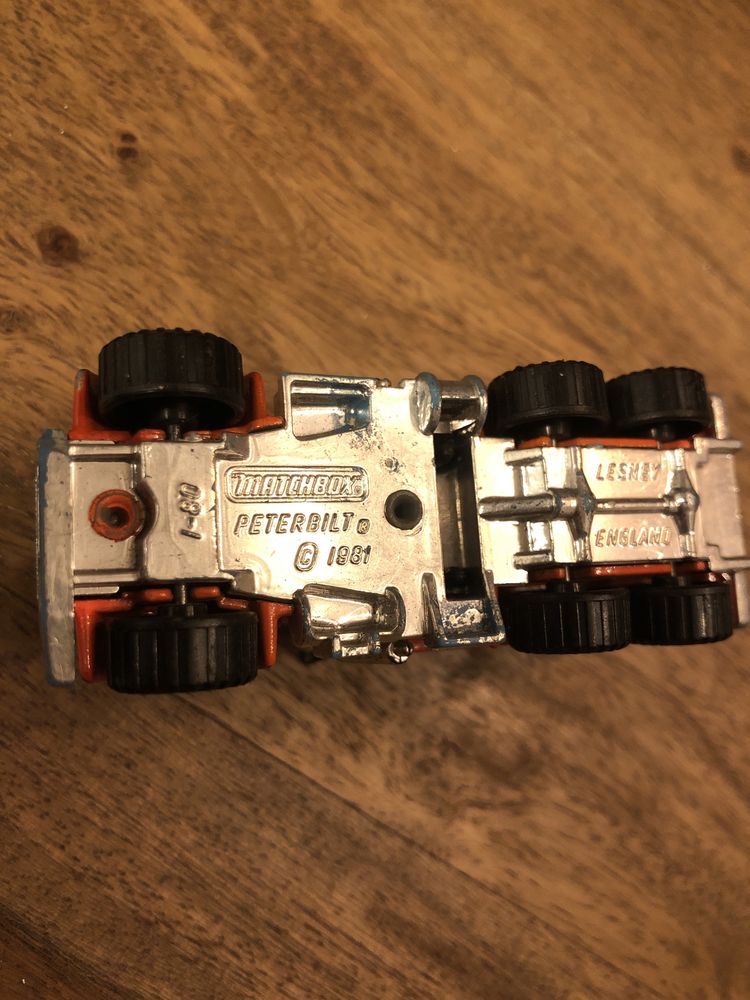 Matchbox Peterbilt Wrecker Truck Eddies