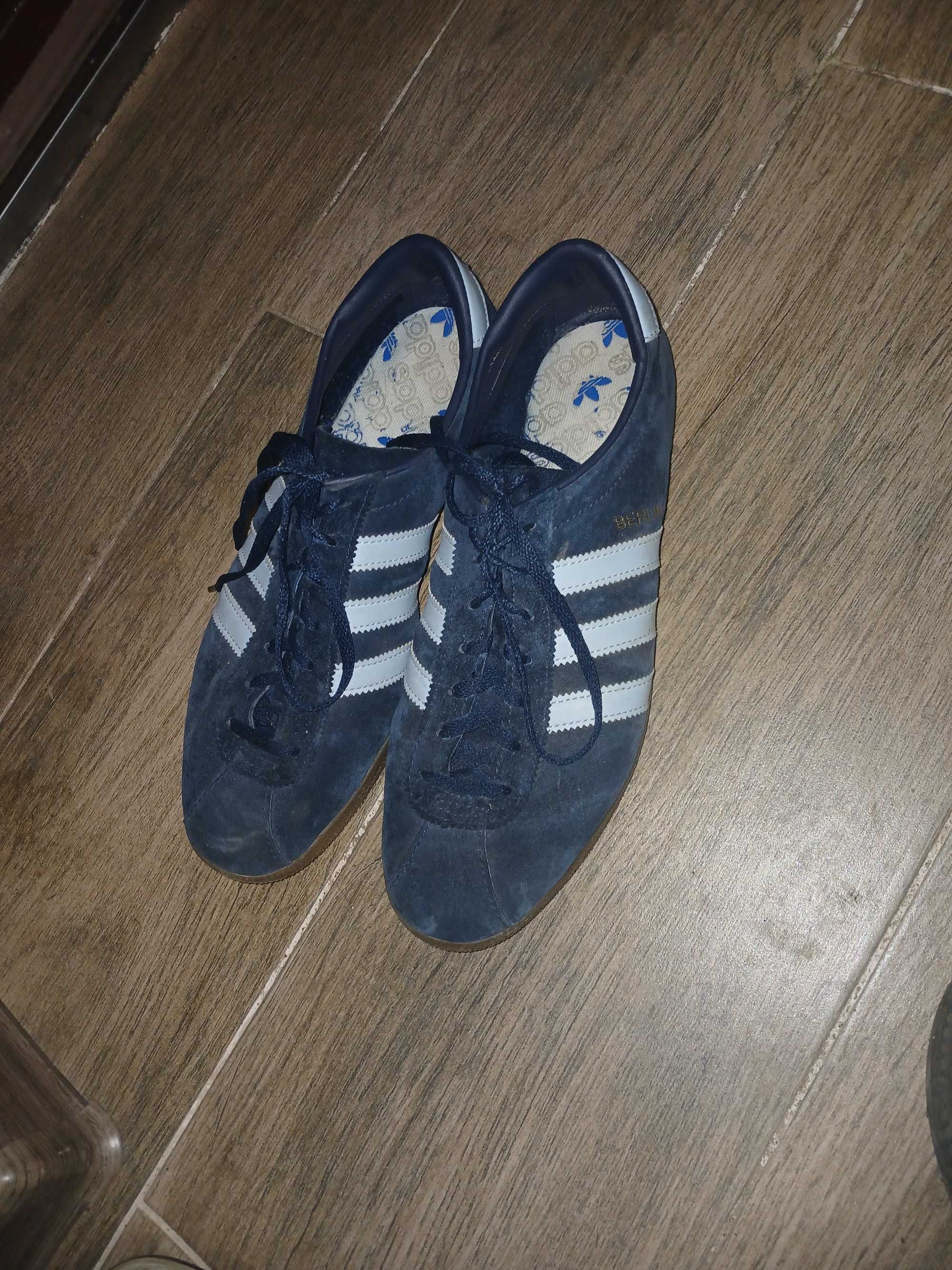 Adidas berlin (blue)