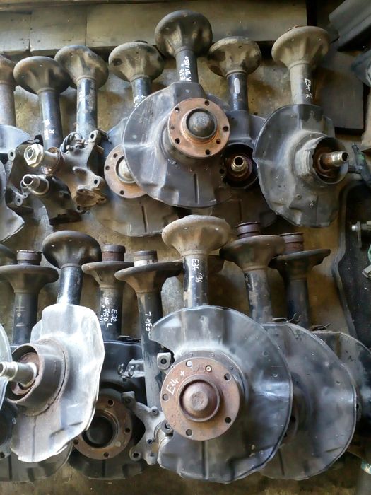 Стойка, колба, сапог, цапфа передняя, поворотний кулак, BMW e34 e32