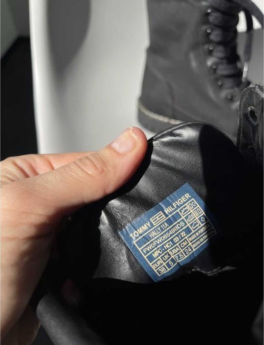 Tommy Hilfiger оригінальні шкіряні ботінки 39 розмір