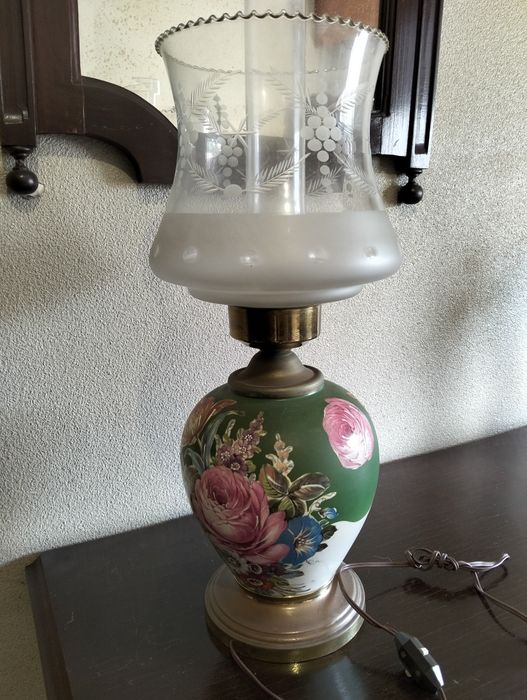 Candeeiro antigo em bom estado