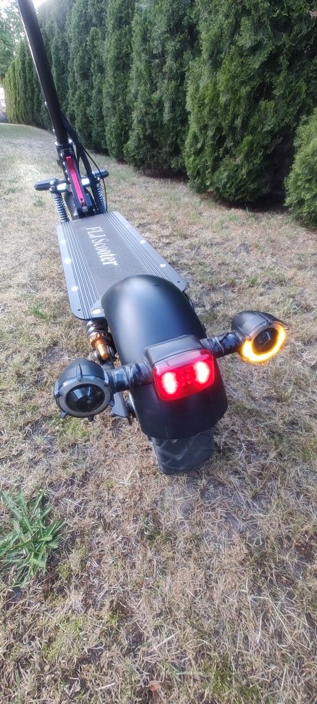 Hulajnoga elektryczna FLJ Scooter 50 km/h, moc 2400W + kierunkowskazy!