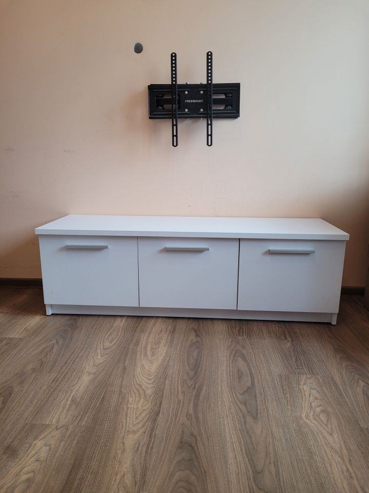 Szafka pod telewizor RTV 135 cm