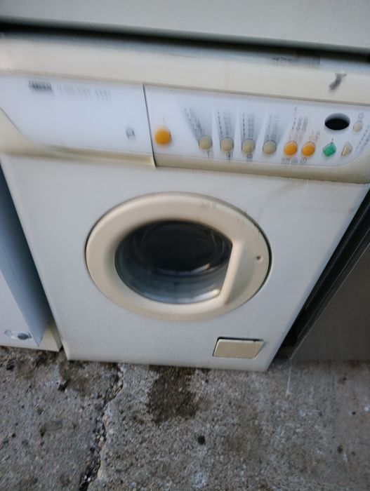 Lote de máquinas de lavar e secar