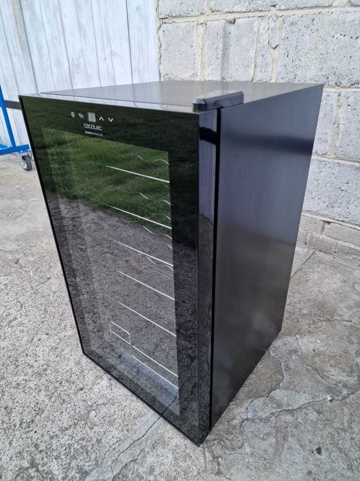 Lodówka na wino Cecotec Cave GrandSommelier 2400