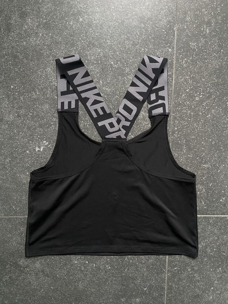 Crop top sportowy Nike