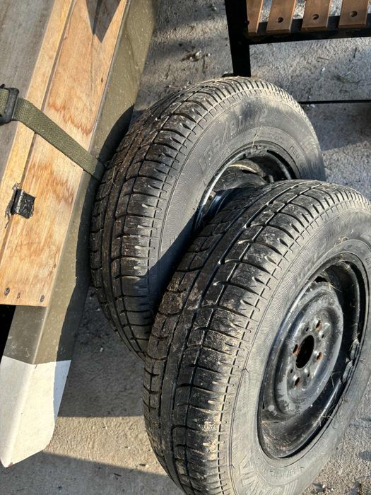 Koła opony Niewiadów do przyczepy