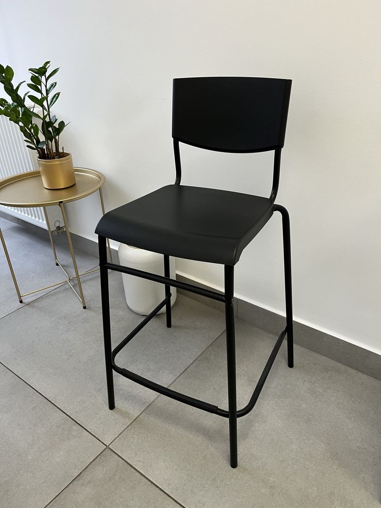 Krzeslo hoker czarne Ikea stan idealny
