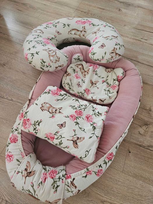 Zestaw niemowlęcy dla dziewczynki Velvet Króliczki i różyczki