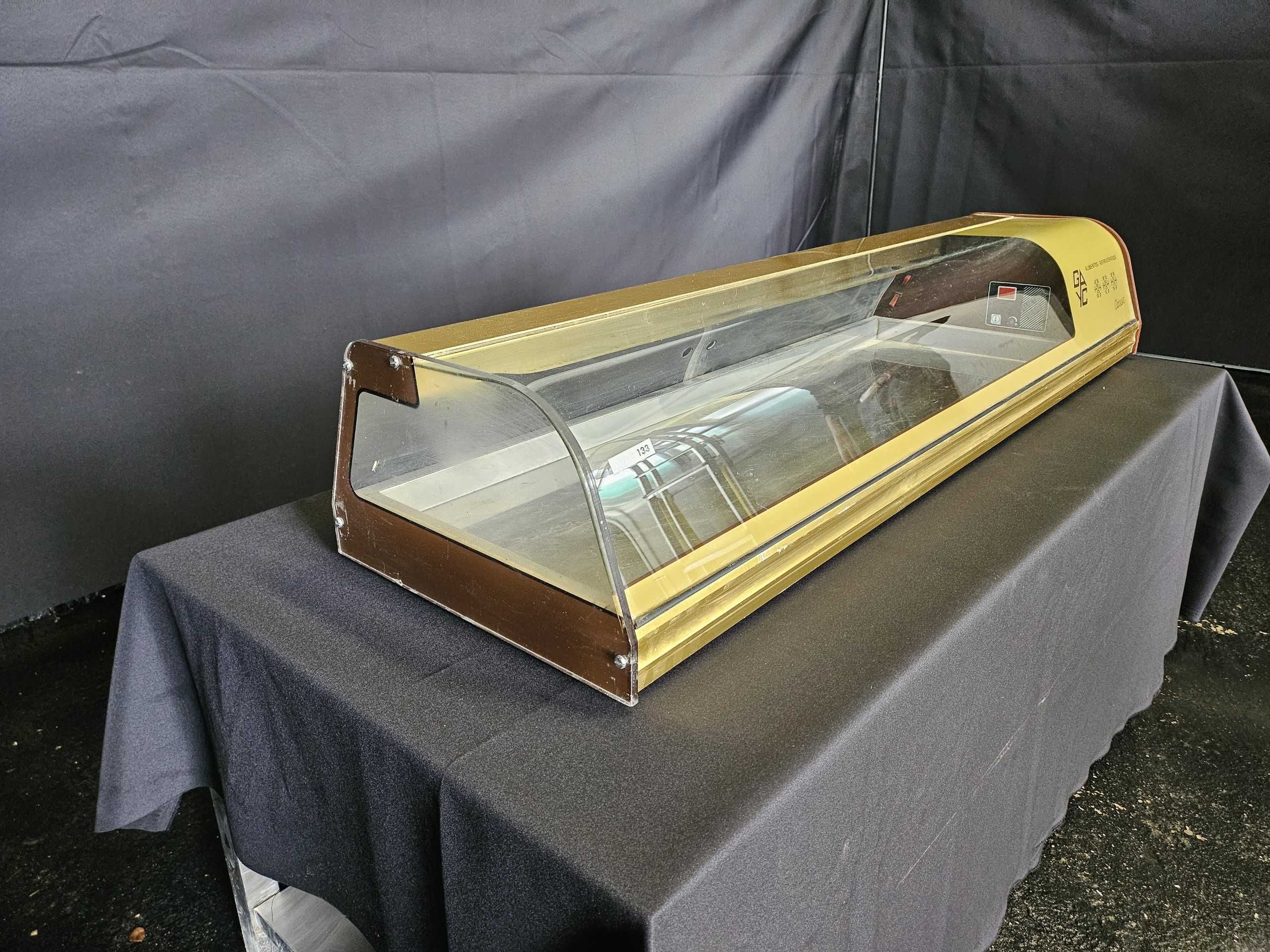 Vitrine refrigerada de bancada