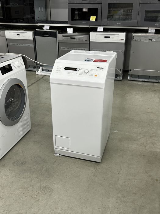 Вертикальна пральна машина Miele W 627 F Germany