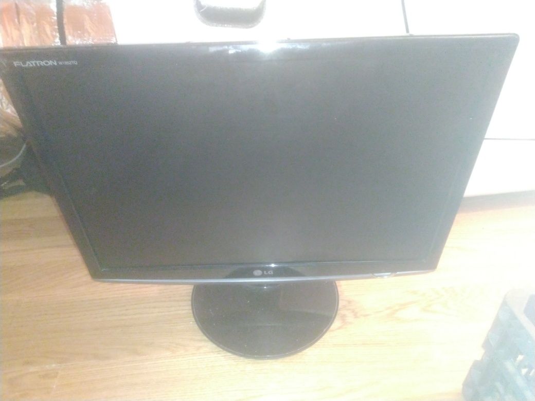 Monitor LG  Flatron 19"