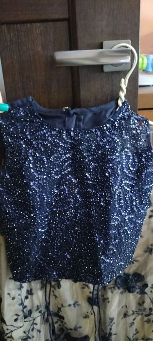 Гарна сукня для дівчинки