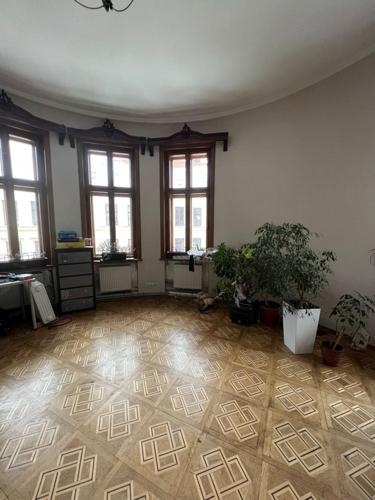 Продаж 4-к Стрийський Парк.