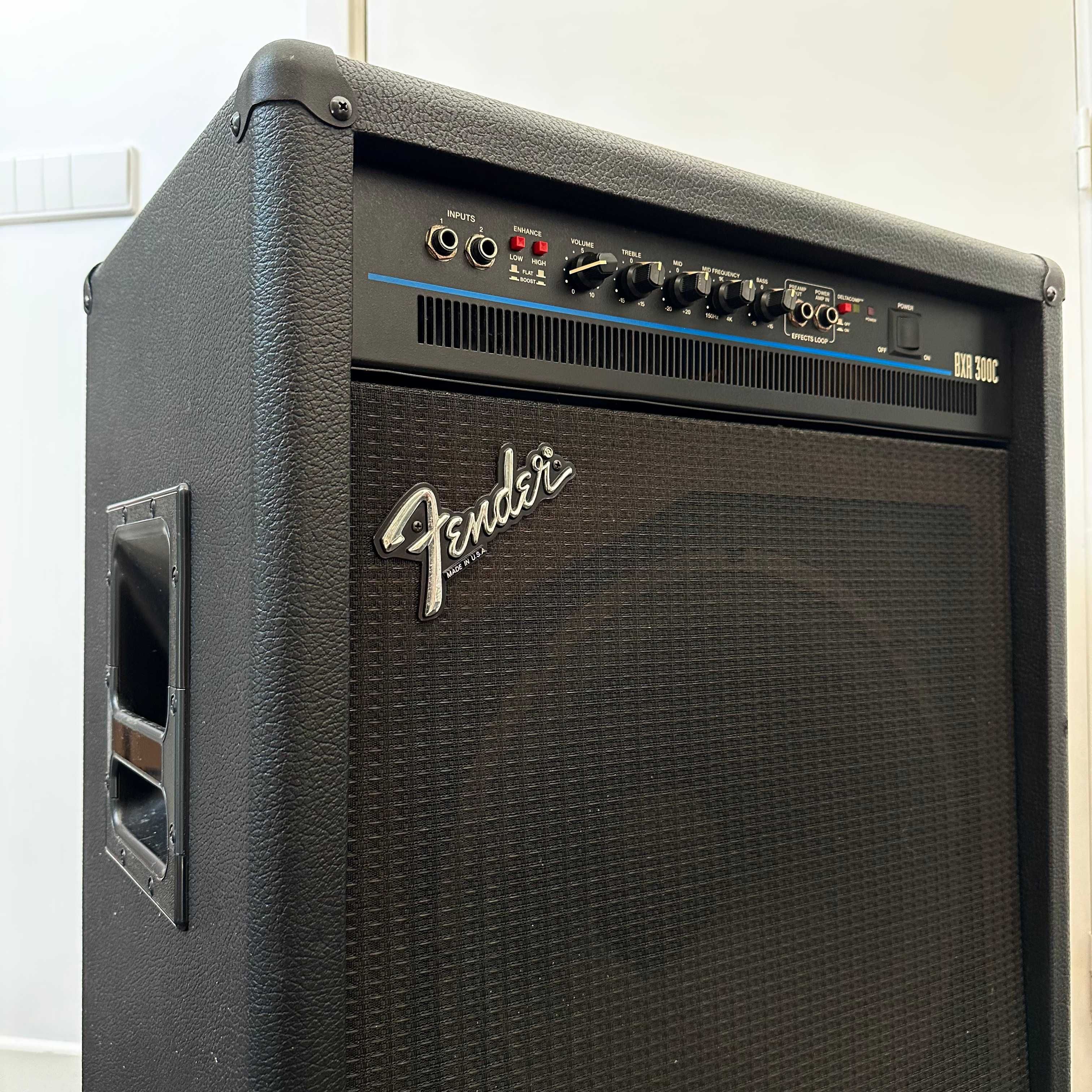 Amplificador / Combo de baixo Fender BXR 300 C Vintage