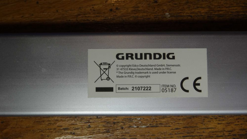 lampa LED  GRUNDIG na biurko nowa czujnik ruchu 85 lumen