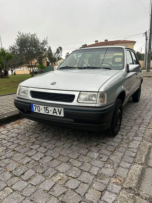 Opel Corsa Swing+ 1.2 i kat       MUITO BEM CONSERVADO