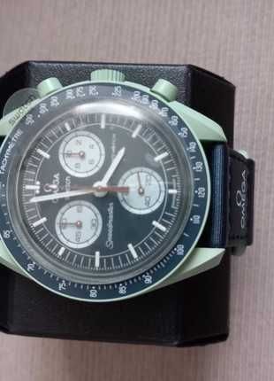 Omega Swatch SO33G100 – Dom w Kosmosie