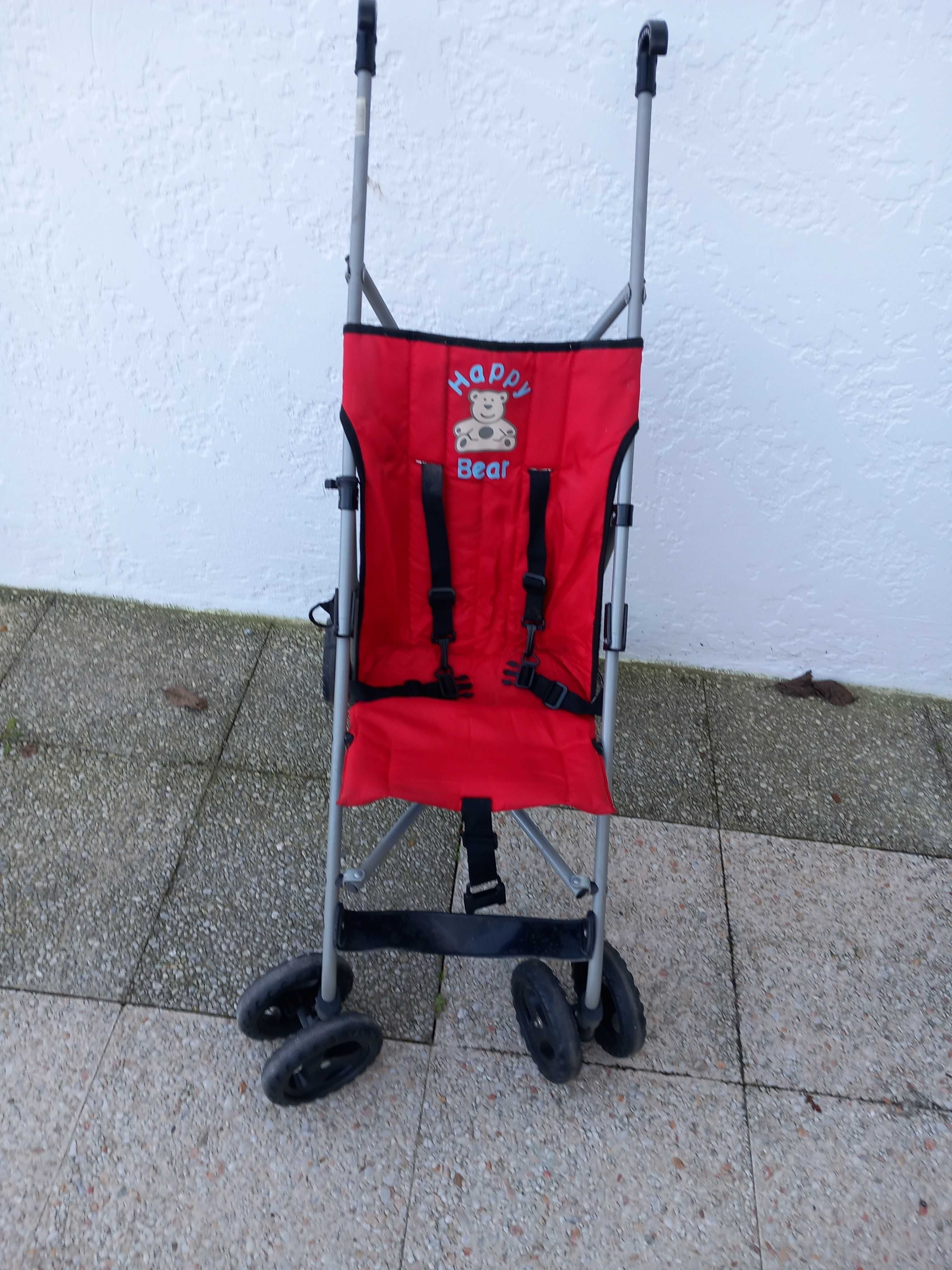 cadeiras para bébé abertas para passeio