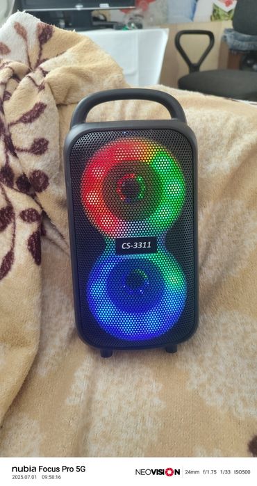 Нова блютуз колонка