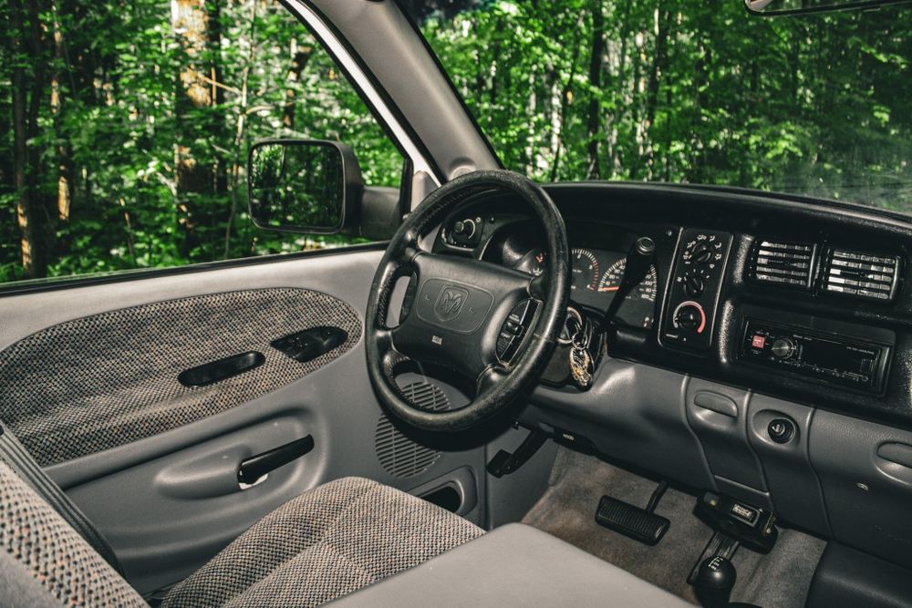 Dodge RAM 2500 Cummins 5.9 diesel 4x4