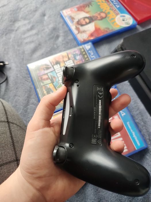 Продам пс 4 слім на 1 ТБ   у ідеальному стані