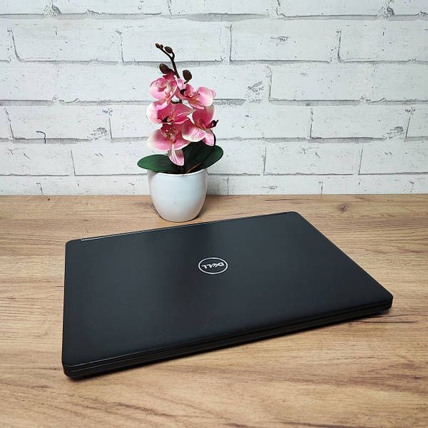 Продаю класний, сучасний ноутбук Dell Latitude 5480 з підсвіткою клави
