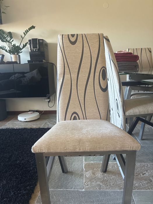 6 cadeiras por 90€