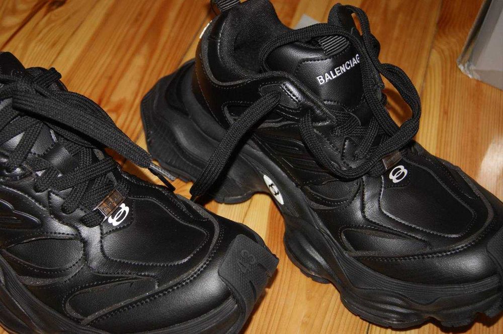 Balenciaga Cargo Sneakers in Black