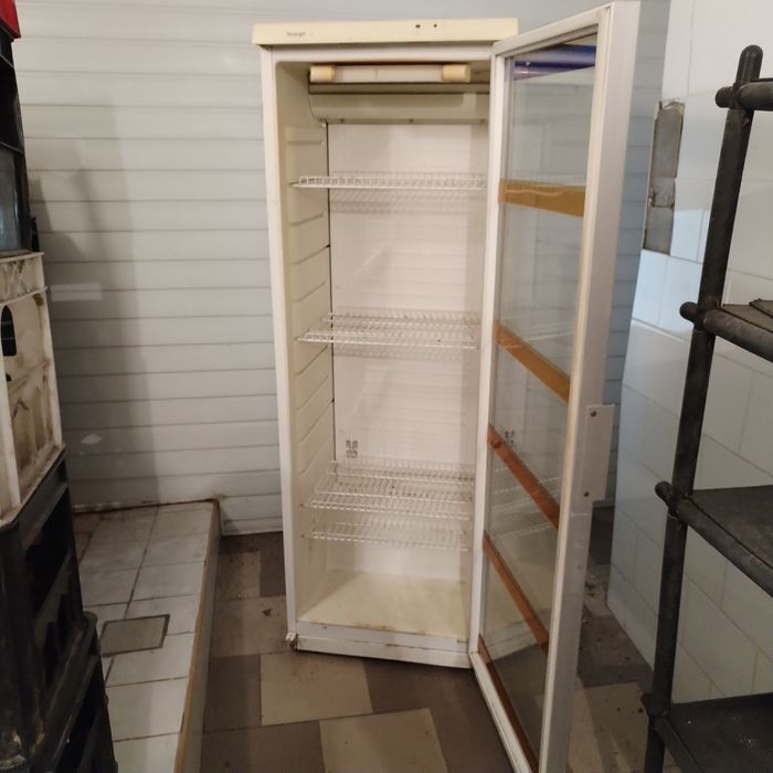 Продам холодильник Снайге б.у.