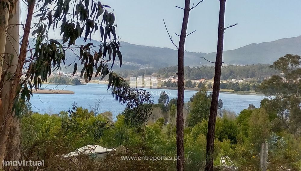 Terreno com vistas rio para venda, Lanhelas, Caminha