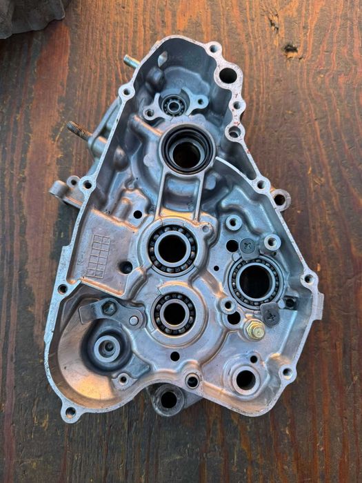 kartery karter komplet blok pokrywa lewy prawy suzuki rm 85 r 02-04