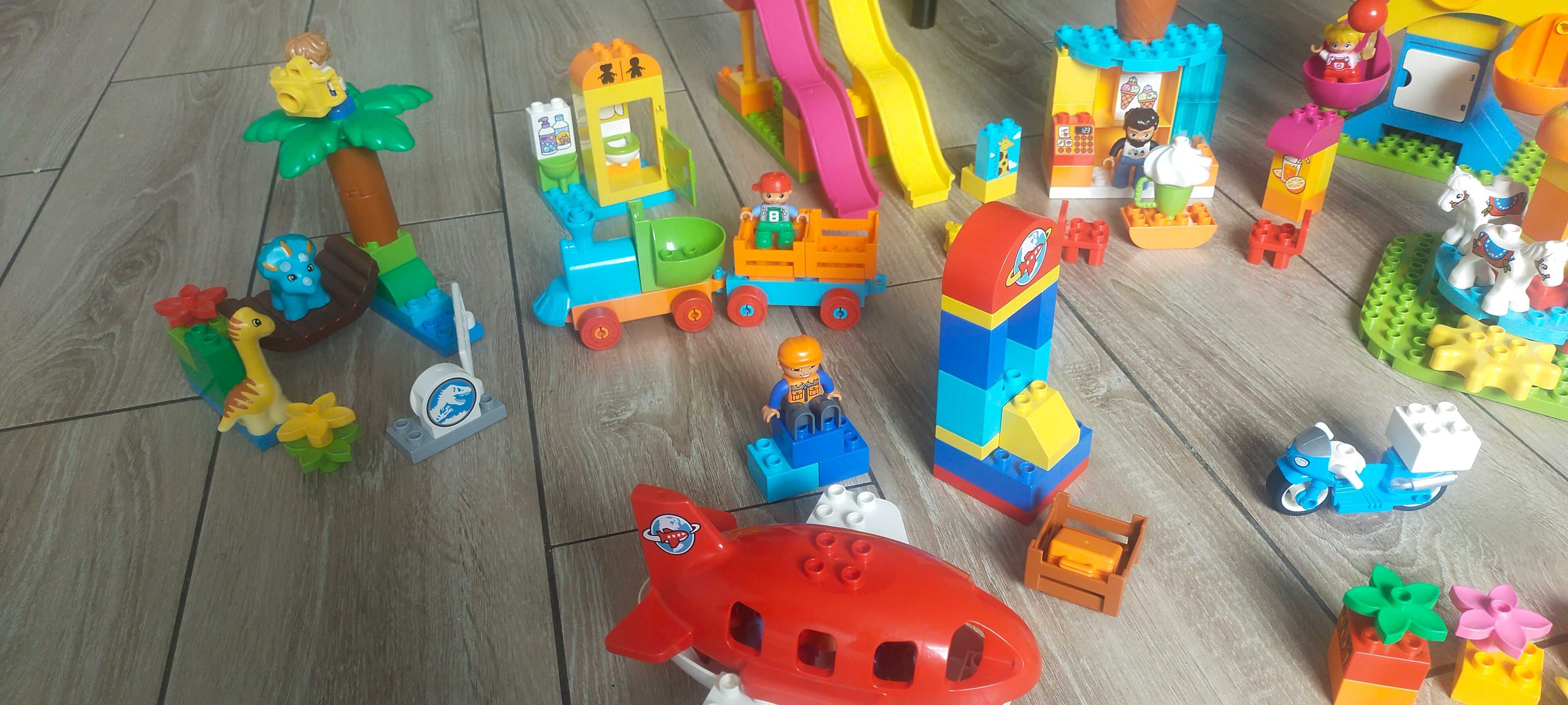 Mega zestawy lego duplo kolejka tory pizzeria i inne