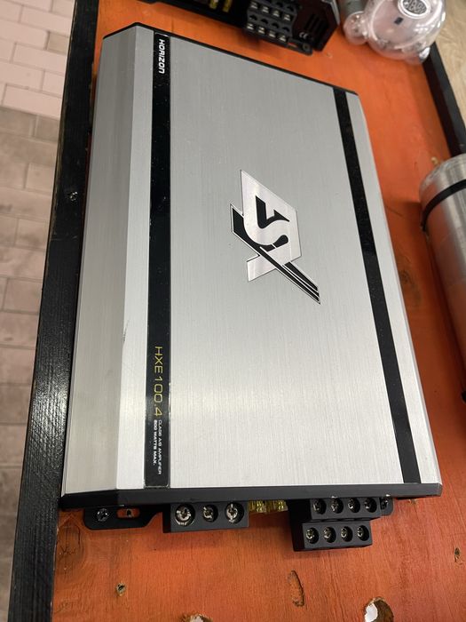 Amplificadores e condensadores audio auto carro