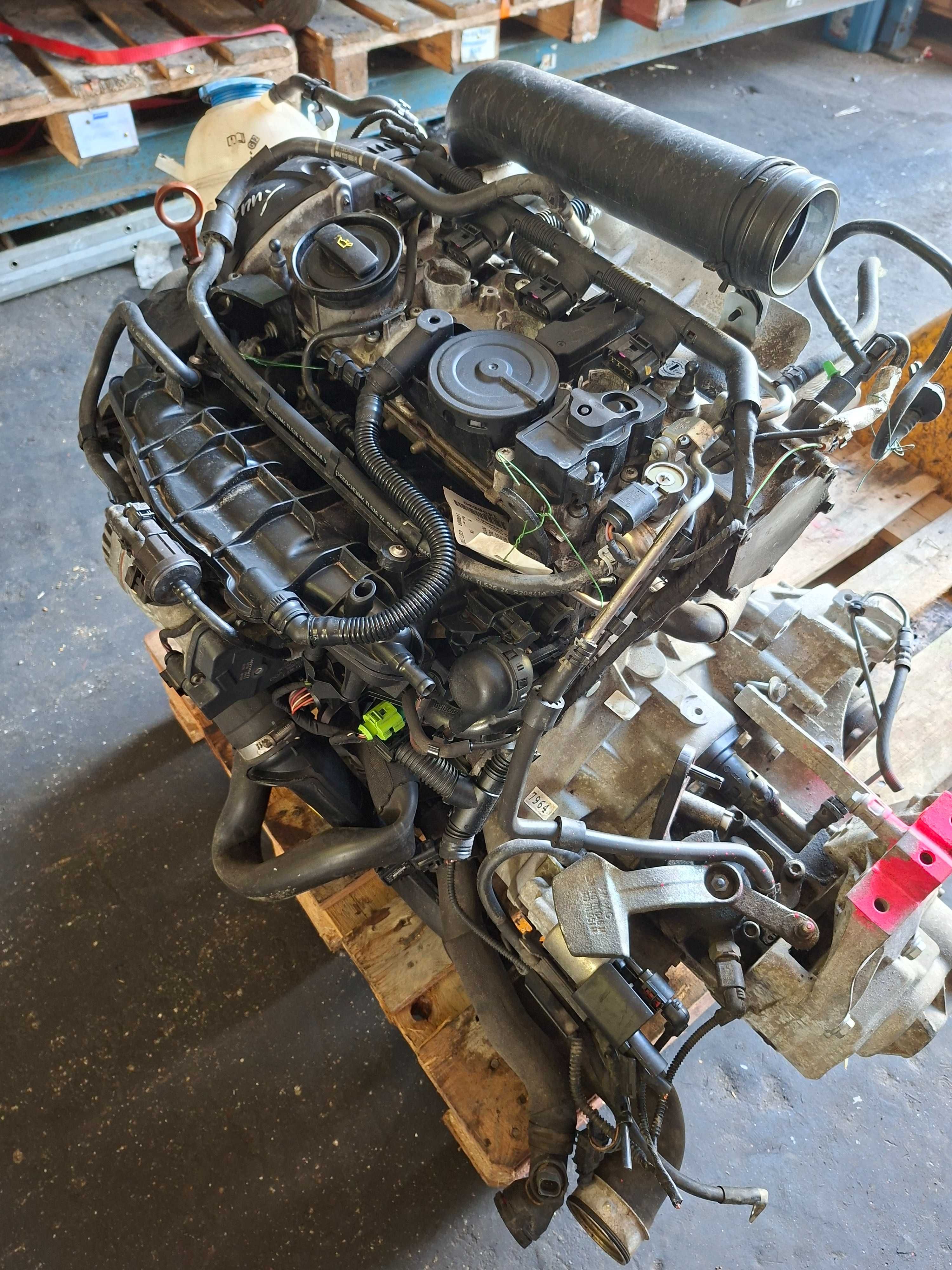 Silnik 1.8 TFSI CDA Skoda superB Seat Volkswagen kompletny